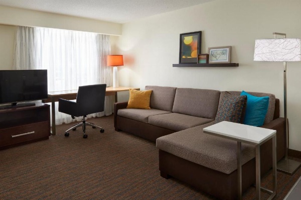 Residence Inn by Marriott Toronto Airport image 21