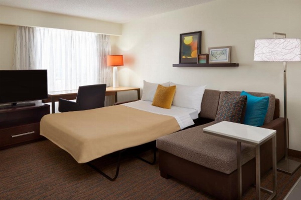 Residence Inn by Marriott Toronto Airport image 23